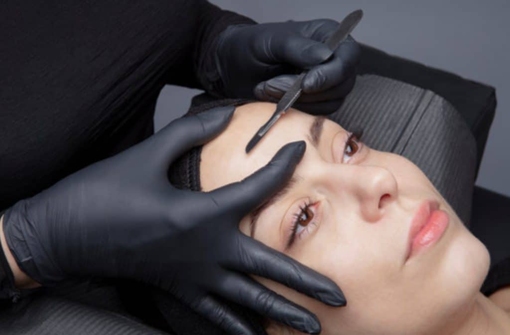 Dermaplaning : le soin du visage aux multiples bienfaits